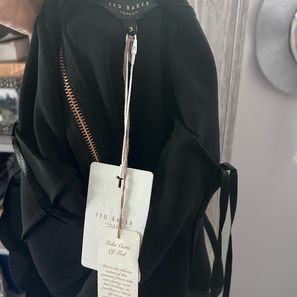 Ted Baker Simbah Scallop Asymmetric Hem Black Midi Dress Size 8 (Ted size 3) NWT - Picture 5 of 6